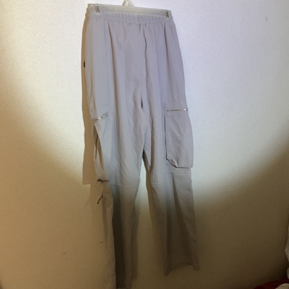 Gray cargo pants - Picture 2 of 3